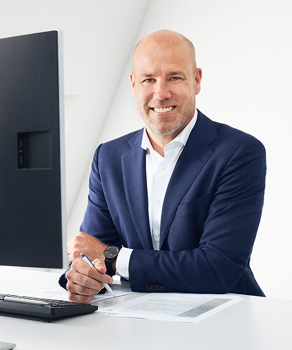 260827 PKE Patrick Heeb 0980 Optimiert